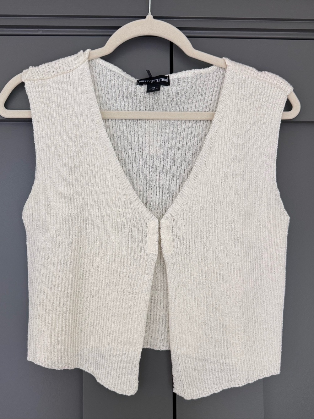 NWT Pretty Little Thing cream top